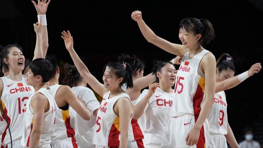 中国女篮击败法国队
