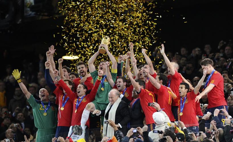 获得南非世界杯冠军的西班牙队是
